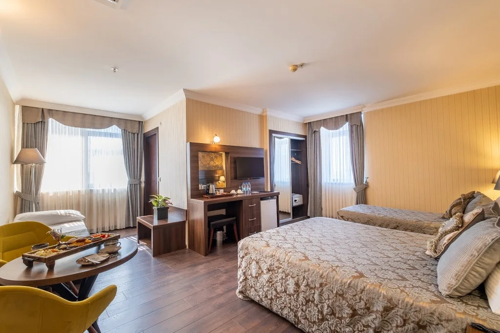 Quad Room