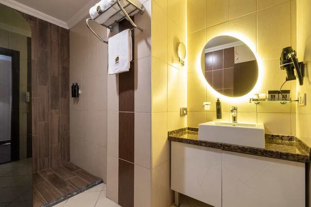 Quad Room