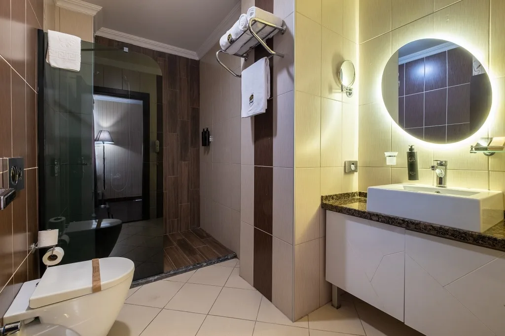 Quad Room