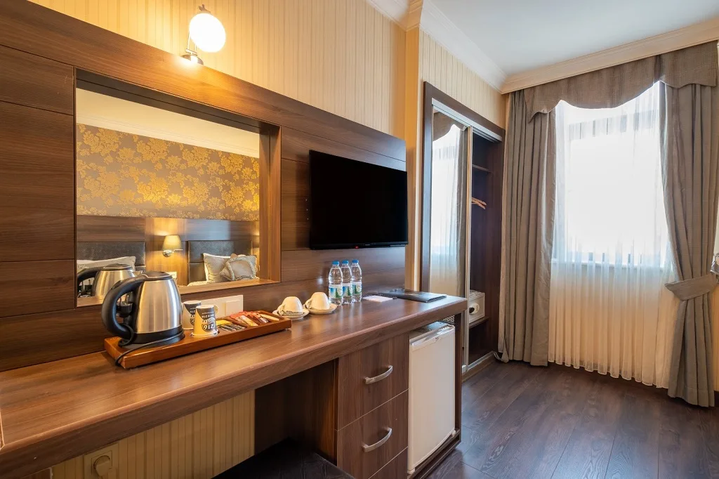 Quad Room